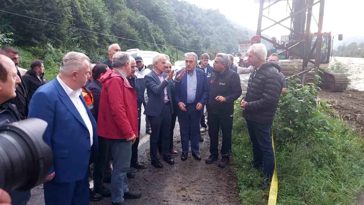 bakanlar rizede sel ve heyelan incelemesi 7FOnImfV