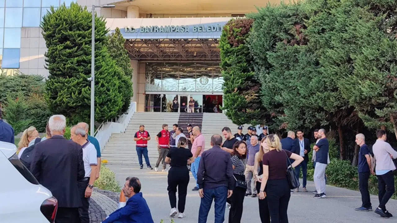 chpden bayrampasa belediyesi operasyonuna pes pese tepki acikca darbe girisimi sandiksiz turkiye hayali P8Gae2Lx