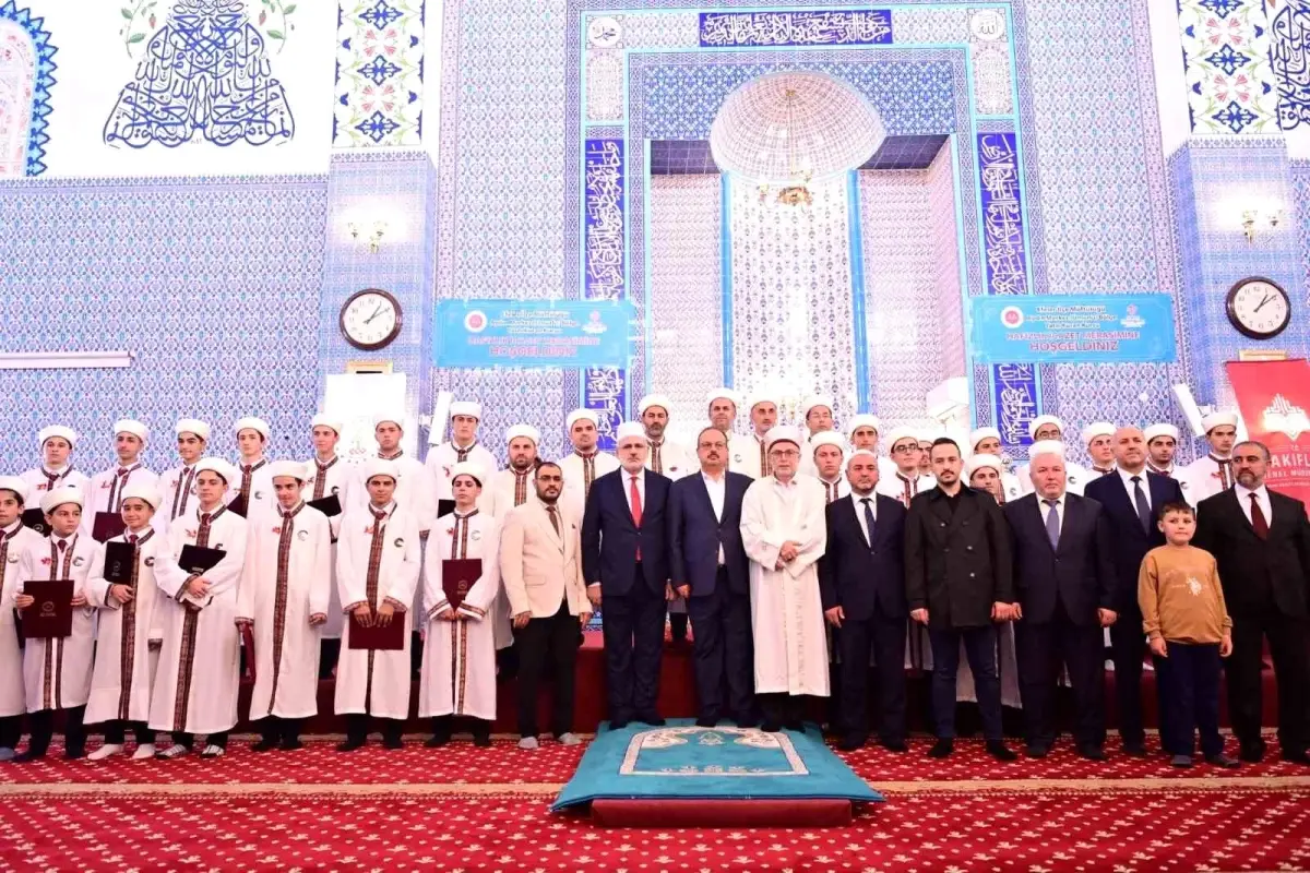 aydinda hafizlik icazet toreni duzenlendi sxcnESne.jpg