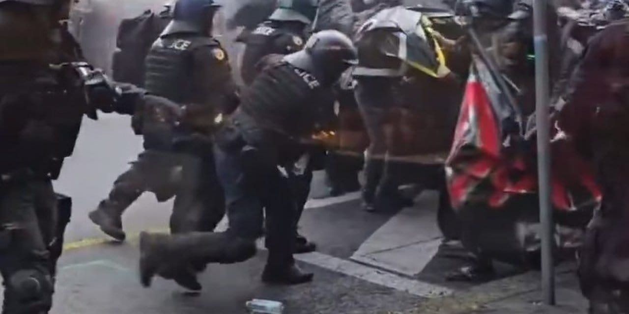 isvicrede filistine destek gosterilerine polis saldirdi HqagLU1a.jpg