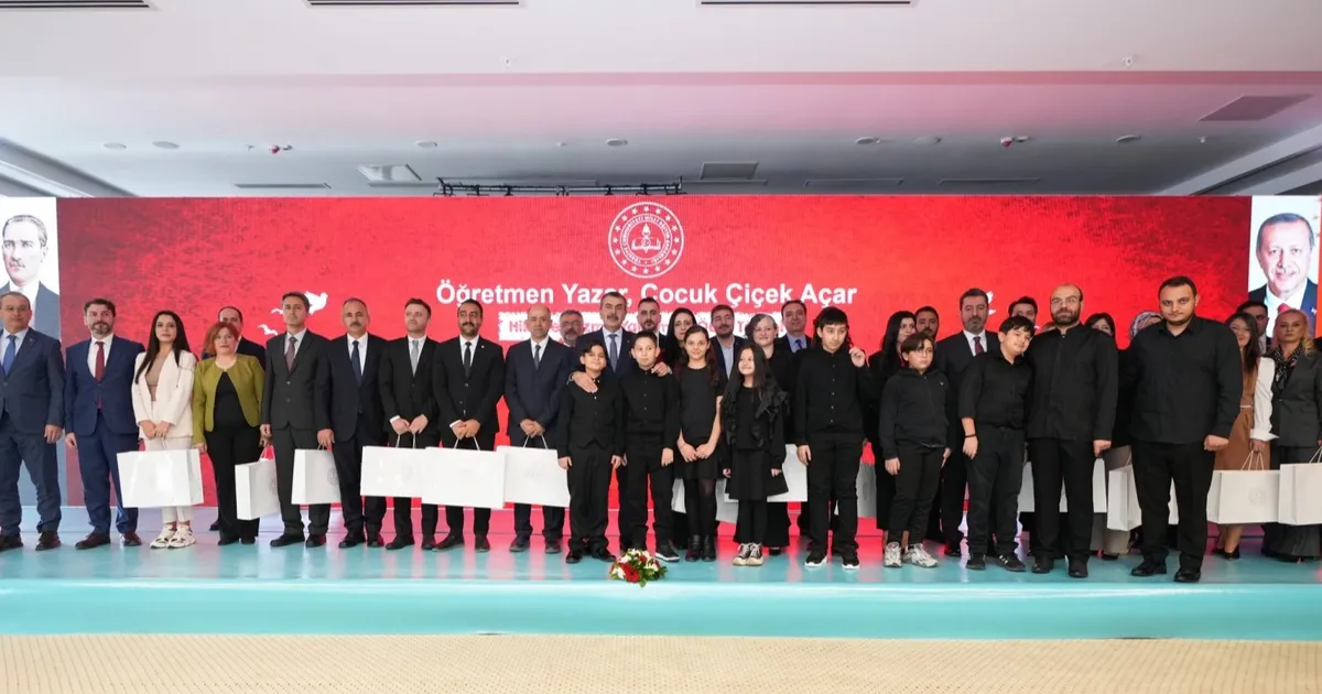 ogretmen yazar cocuk cicer acar hikayeleri odullendirildi NeBBHgdT.webp