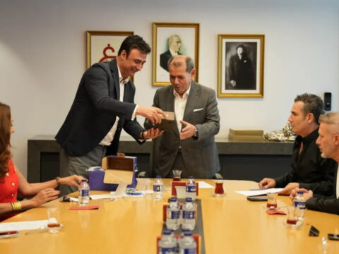 Galatasaray ile mesam ve msg arasinda telif anlasmasi imzalandi wSOW513I